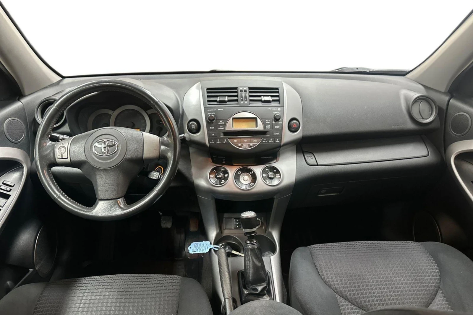 Toyota Rav4 2.2 D4D 136k.c  TOP!, снимка 13 - Автомобили и джипове - 54084832