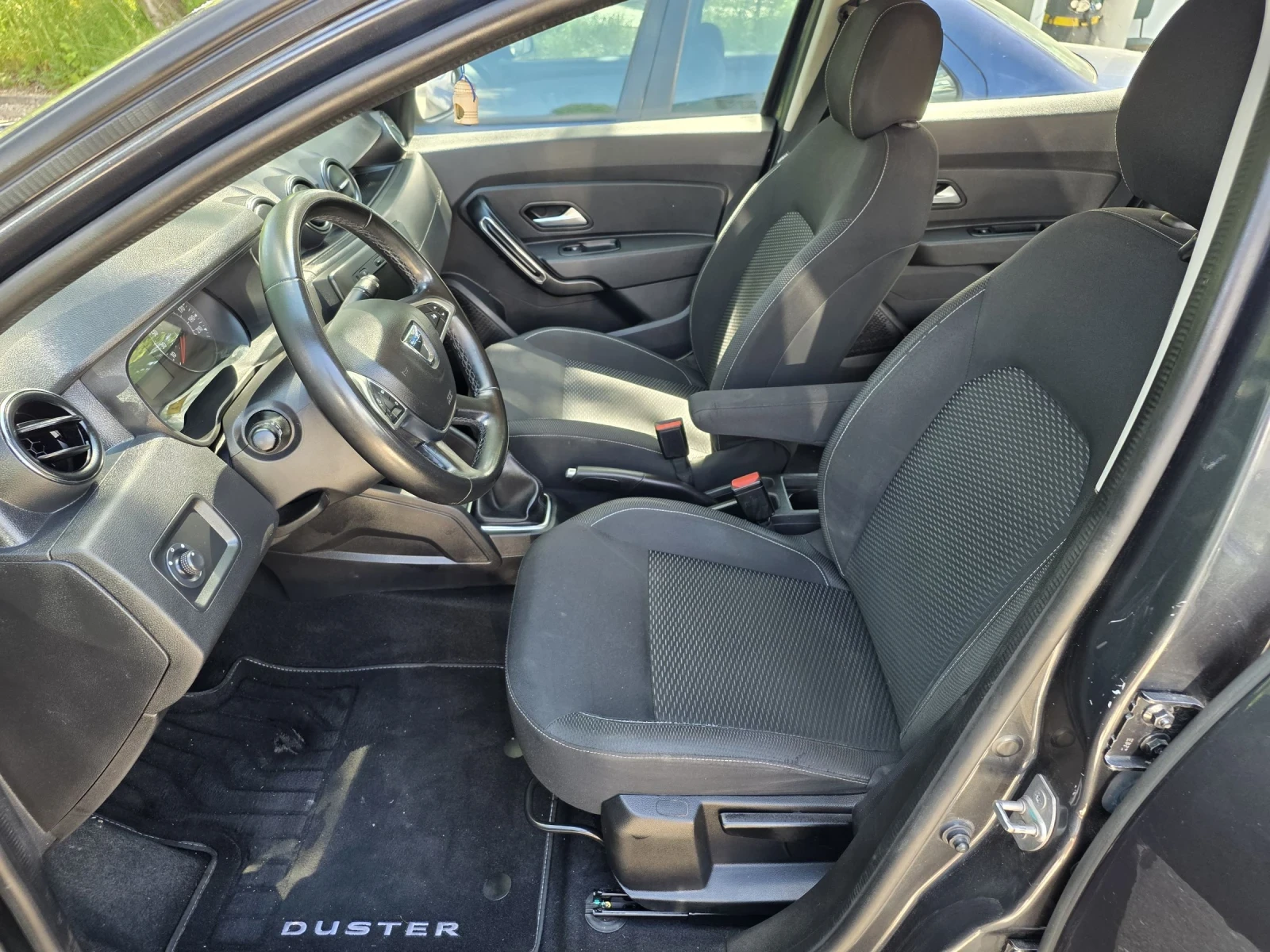 Dacia Duster 1.5DCI/110HP/NAVI/CAMERA, снимка 8 - Автомобили и джипове - 54693124