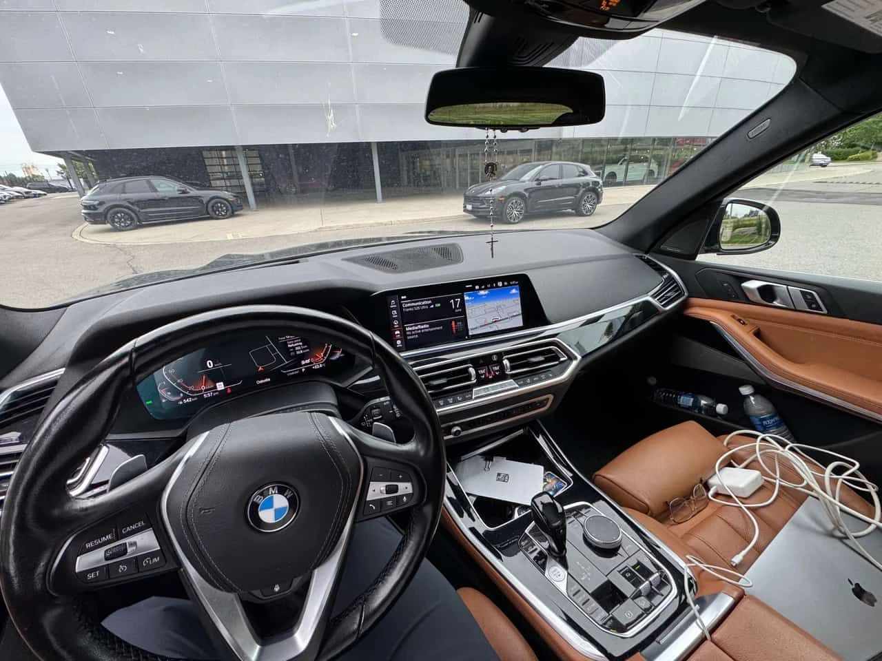 BMW X5 xDrive40i/HARMAN KARDON/HUD/LASER/ПАНОРАМА/360, снимка 9 - Автомобили и джипове - 54952811