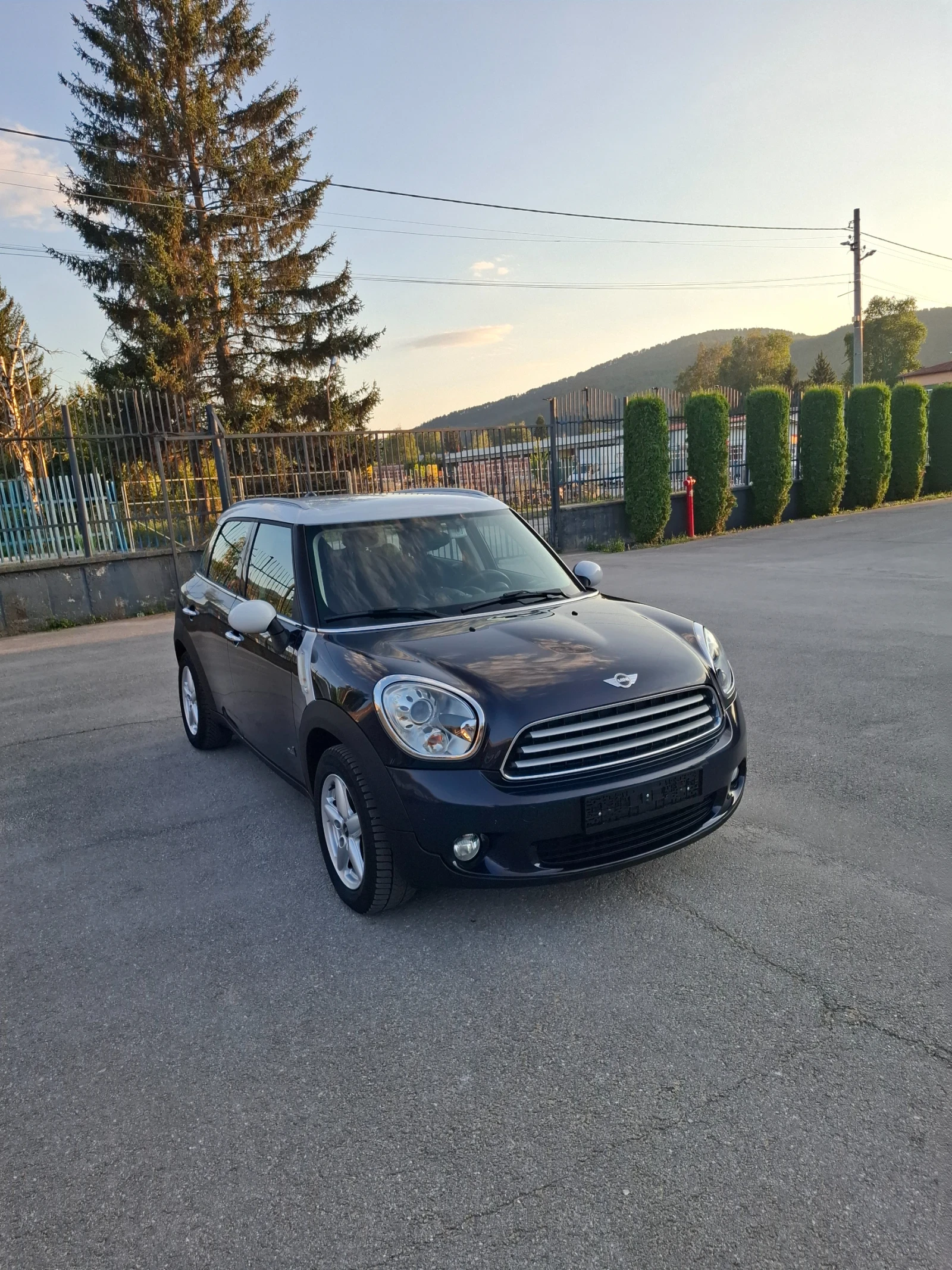 Mini Countryman 2.0D 112к.с АВТОМАТИК  4Х4 , снимка 2 - Автомобили и джипове - 55467539