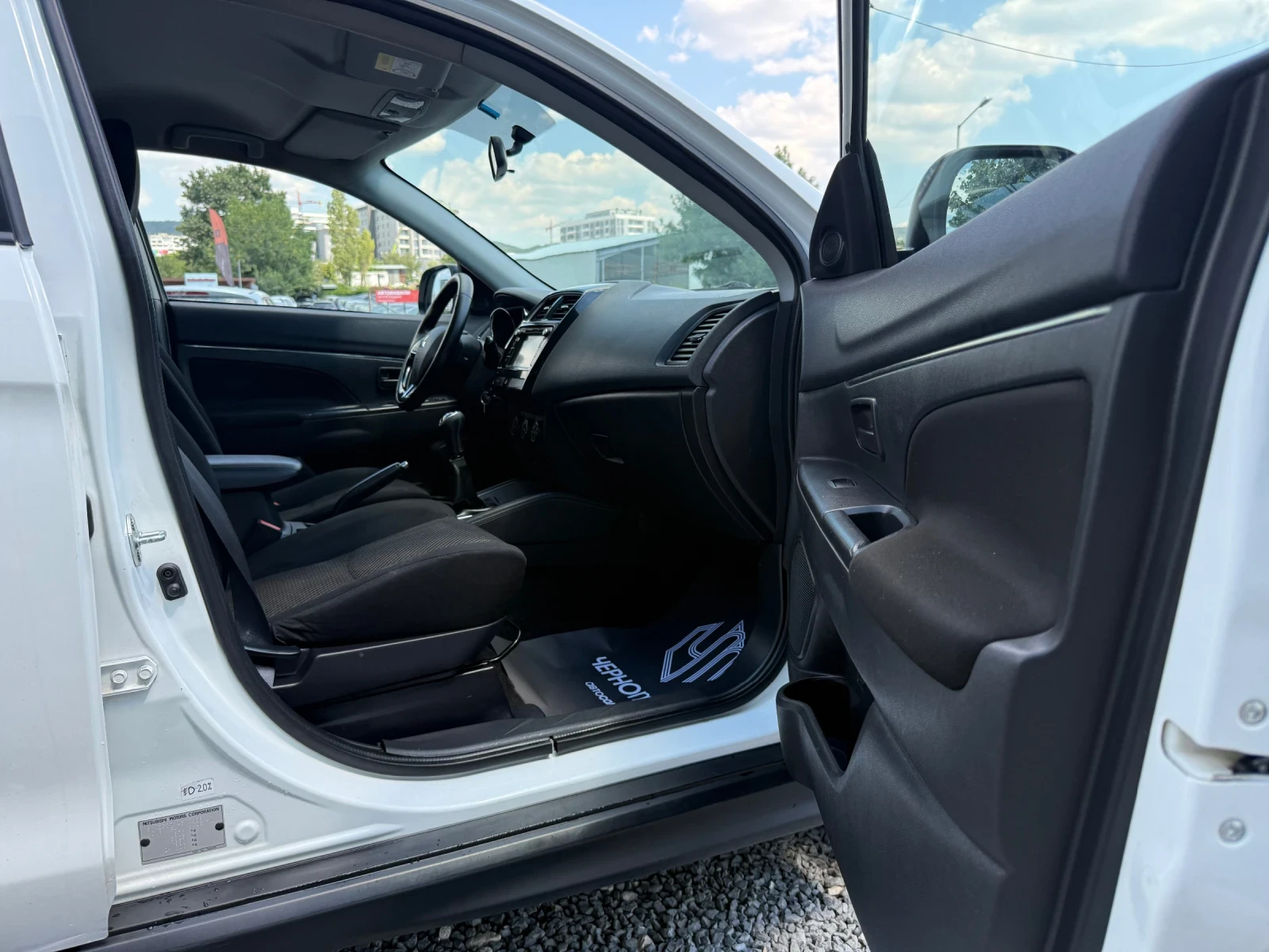 Mitsubishi ASX 1.6 Mivec Bi-Fuel Inform Plus Navi 2WD, снимка 9 - Автомобили и джипове - 55530000