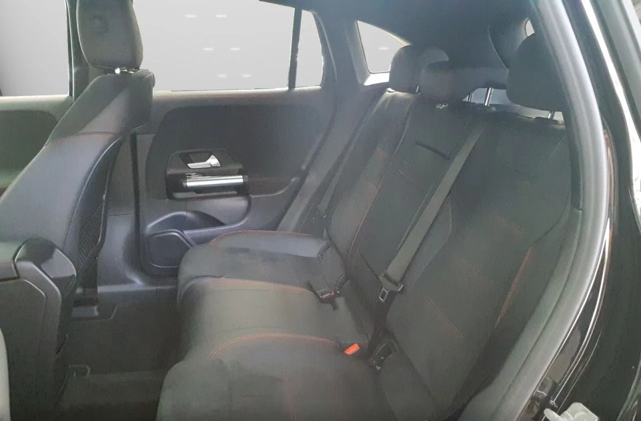 Mercedes-Benz EQA 250+ / FACELIFT / AMG / CAMERA / LED / , снимка 14 - Автомобили и джипове - 55717828