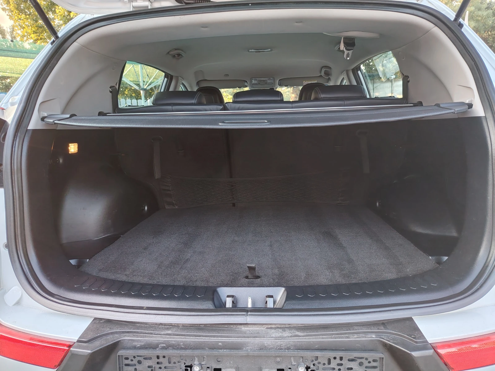 Kia Sportage 2.0 BARTER 136, снимка 13 - Автомобили и джипове - 55946366