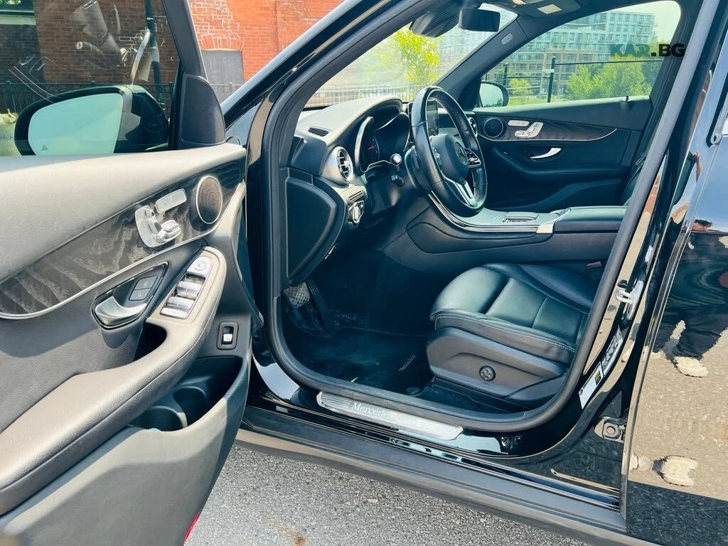 Mercedes-Benz GLC 300 * АвтоКредит * (ЦЕНА ДО БГ), снимка 7 - Автомобили и джипове - 56086562