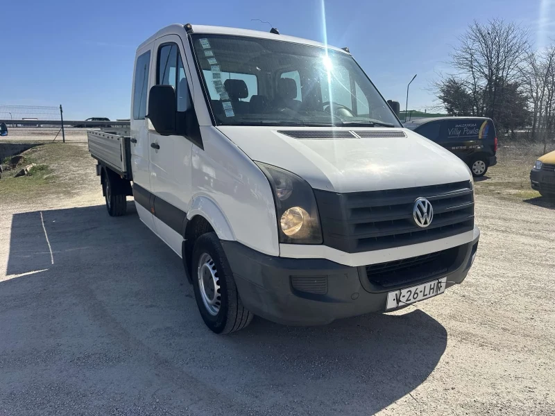 VW Crafter, снимка 2 - Бусове и автобуси - 49506389