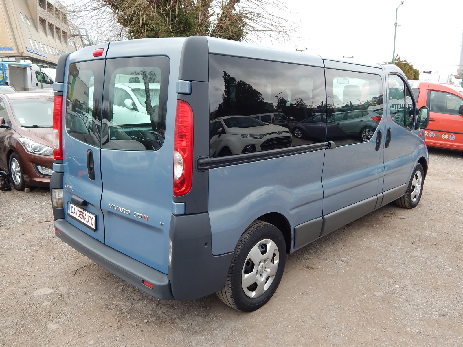 Renault Trafic 2.0CDTI* 9места* МАХI* , снимка 4 - Бусове и автобуси - 53946344