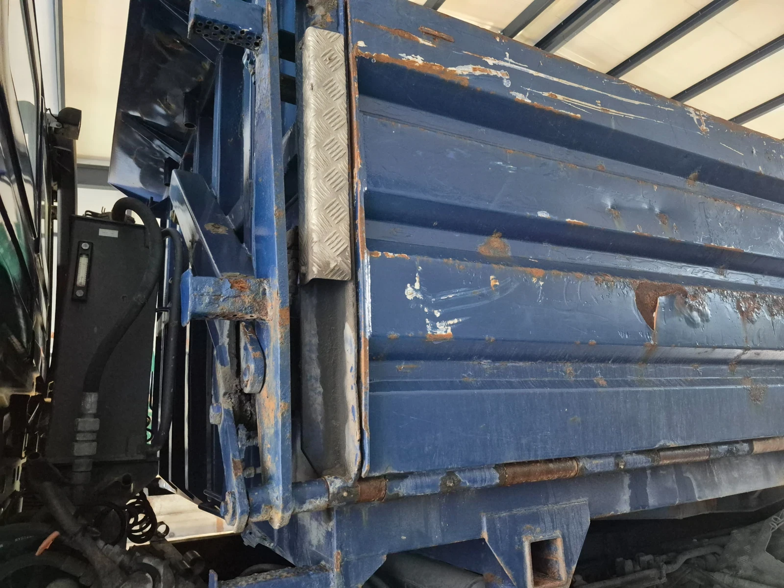 Man Tga Самосвален Кош  - изображение 7