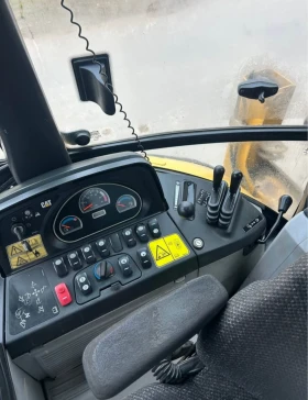Багер Cat CAT 434 E, снимка 6