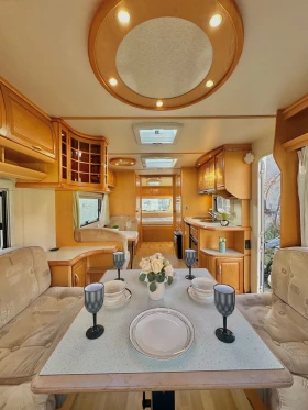 Каравана Hobby Prestige / НОВ ВНОС / РЕГИСТРИРАНА / Баня и WC, снимка 6