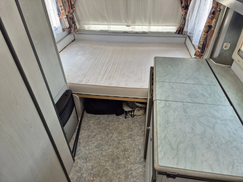 Каравана Chateau 4 МЕСТА WC БАНЯ ФОРСЕЛТ , снимка 6 - Каравани и кемпери - 50779083