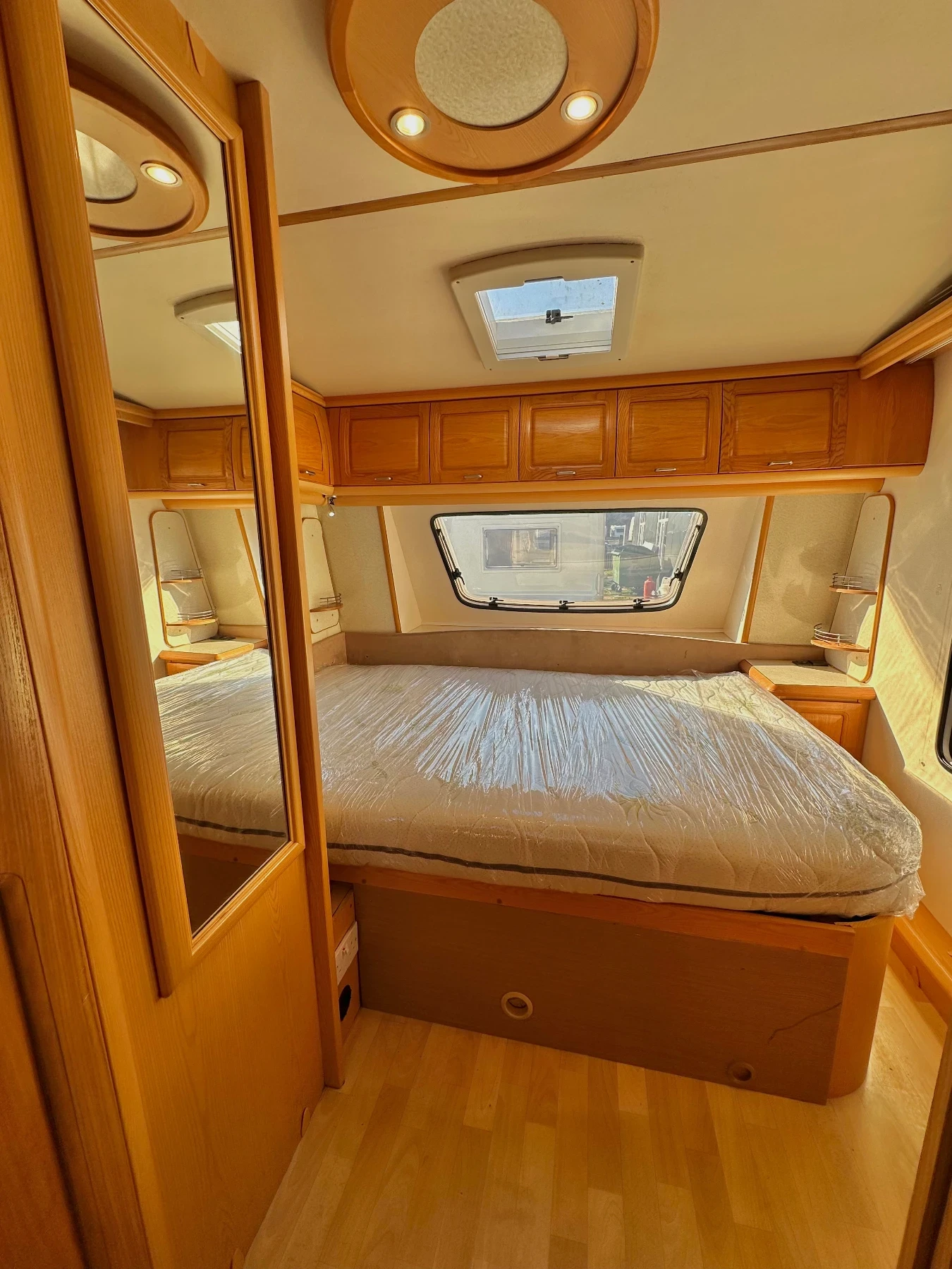 �������� Hobby Prestige / ��� ���� / ������������ / ���� � WC | Mobile.bg � ����������� 14