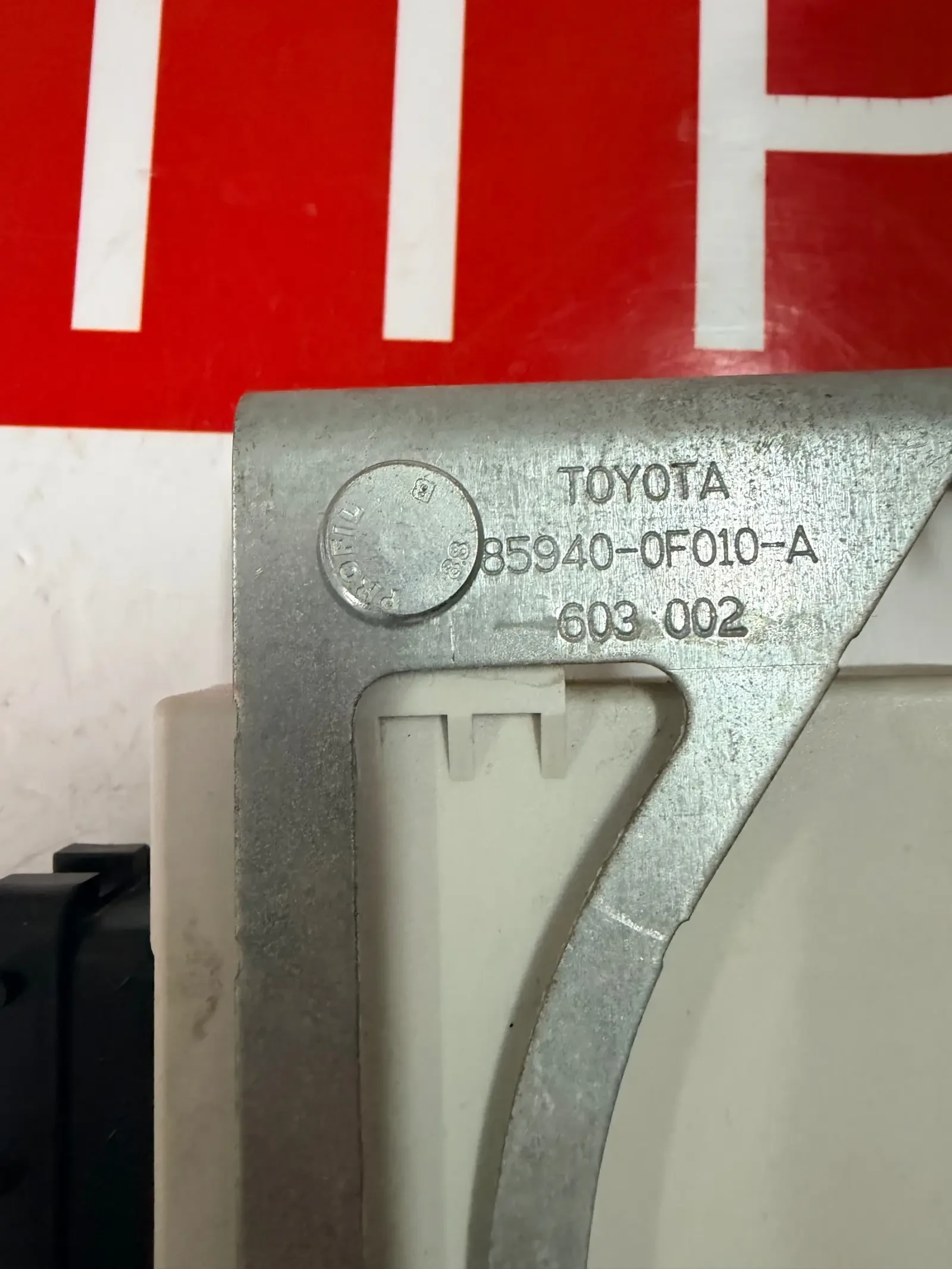 85940-0F010 ����� �������� TOYOTA COROLLA VERSO  85940-0F010-A | Mobile.bg � ����������� 3
