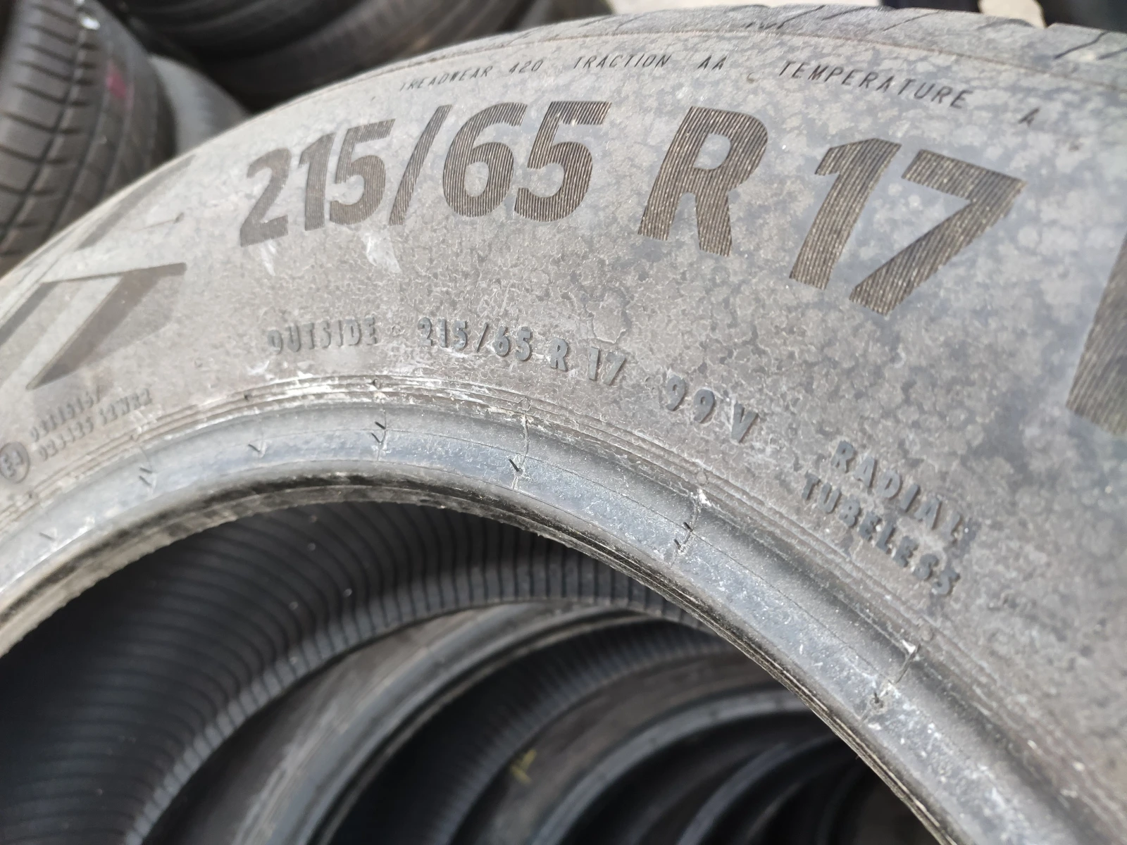 Гуми Летни 215/65R17, снимка 8 - Гуми и джанти - 53980816