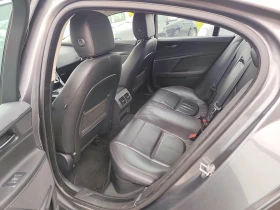 Jaguar XE 2.0D 180кс., снимка 10