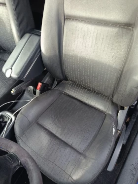 VW Golf - 2700 € / 5280.74 лв. - 10170080 11