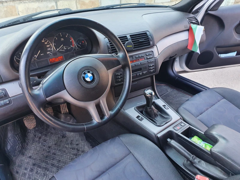 BMW 320 320d Compact, снимка 8 - Автомобили и джипове - 48153503