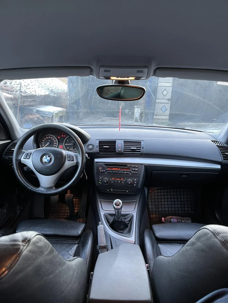 BMW 120 Хечбек , снимка 11 - Автомобили и джипове - 48570195