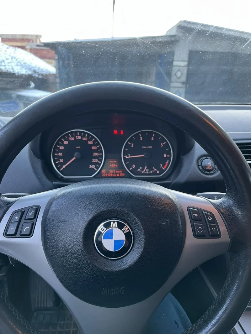 BMW 120 Хечбек , снимка 9 - Автомобили и джипове - 48570195