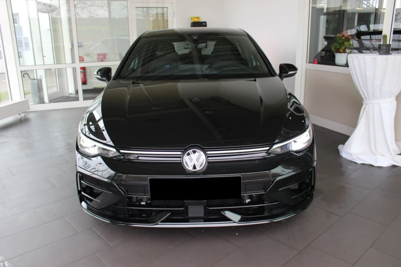 VW Golf R* BLACK EDITION* AKRAPOVIC* HEAD-UP* H/K* DISTRON, снимка 3 - Автомобили и джипове - 48586503