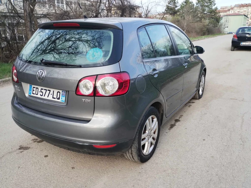 VW Golf Plus 1.9 TDi, снимка 7 - Автомобили и джипове - 49600230