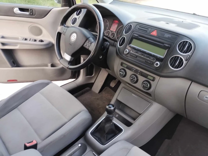 VW Golf Plus 1.9 TDi, снимка 12 - Автомобили и джипове - 49600230