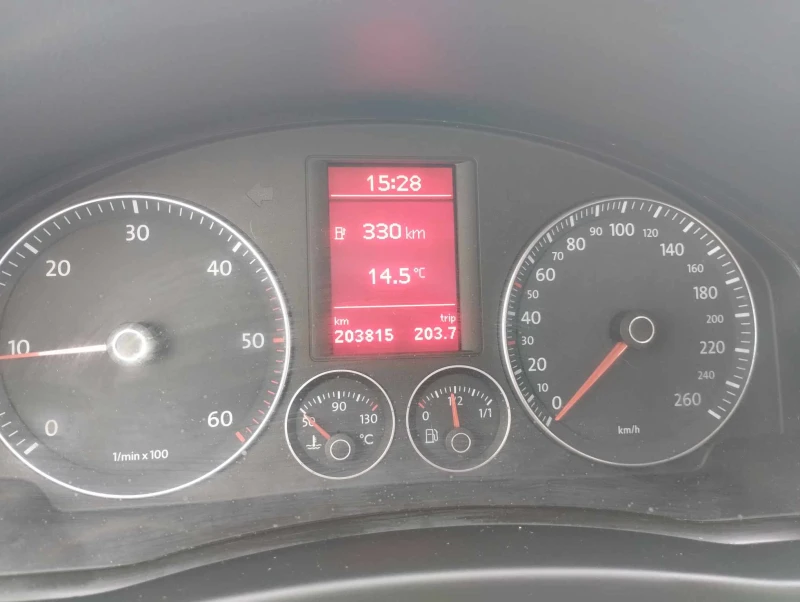 VW Golf Plus 1.9 TDi, снимка 10 - Автомобили и джипове - 49600230