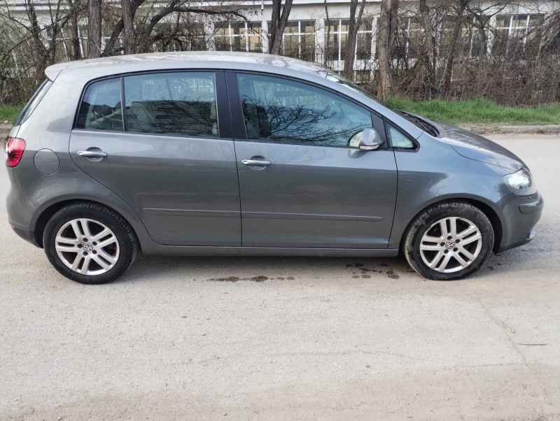 VW Golf Plus 1.9 TDi, снимка 4 - Автомобили и джипове - 49600230