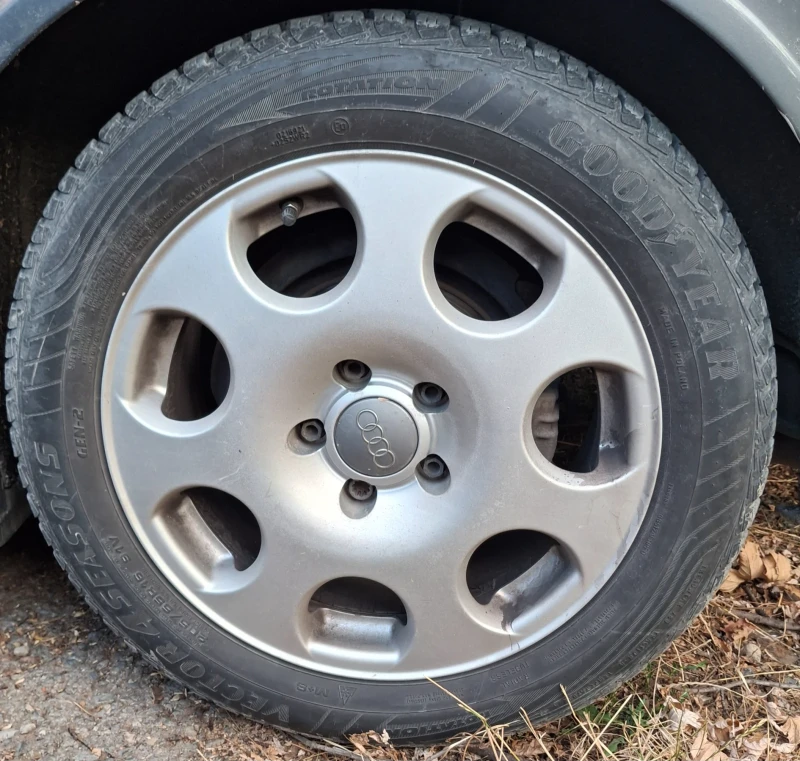 Audi A4, снимка 4 - Автомобили и джипове - 51296732