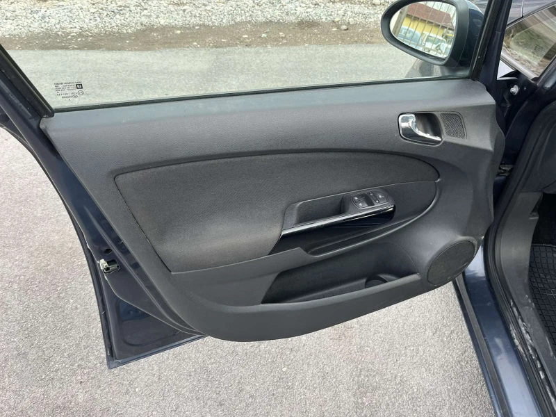 Opel Corsa 1.0I 60кс EURO 4 КЛИМАТИК , снимка 7 - Автомобили и джипове - 53078959