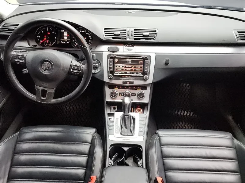 VW CC 2.0 TDI 4Motion, снимка 7 - Автомобили и джипове - 54303471