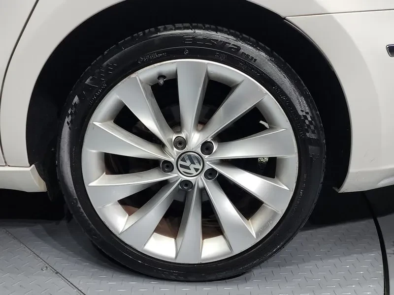 VW CC 2.0 TDI 4Motion, снимка 5 - Автомобили и джипове - 54303471