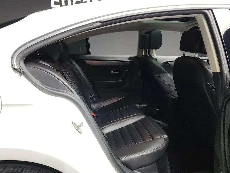 VW CC 2.0 TDI 4Motion, снимка 12 - Автомобили и джипове - 54303471