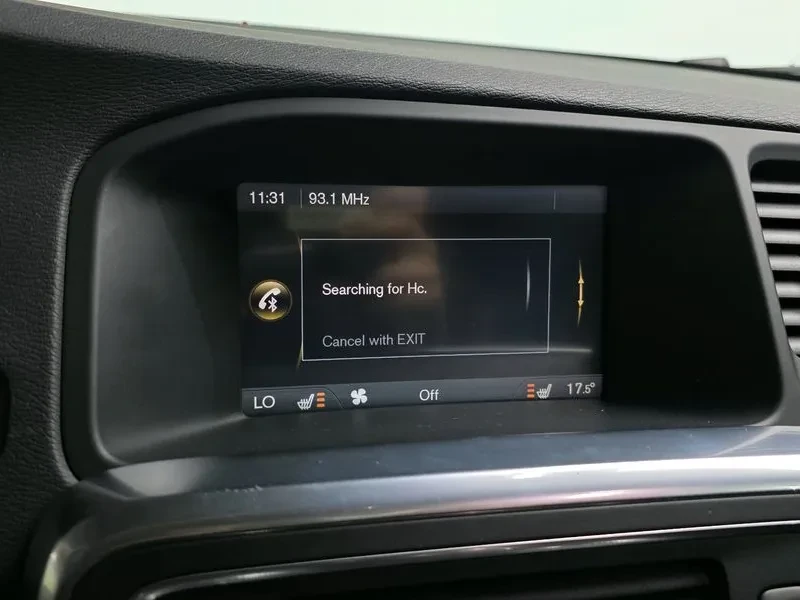 Volvo V60, снимка 15 - Автомобили и джипове - 54326576