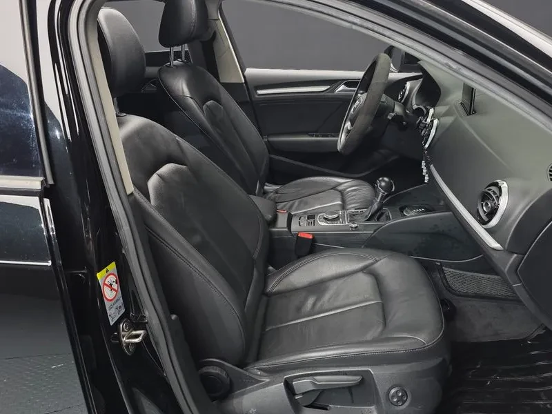 Audi A3 1.6 TDI, снимка 11 - Автомобили и джипове - 54971522