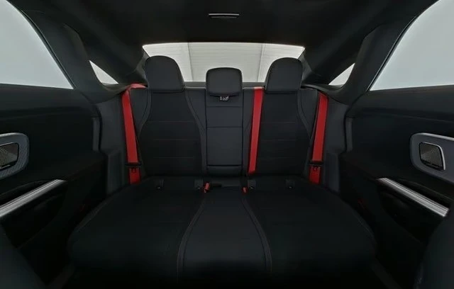 Mercedes-Benz CLA 350 EQ 4-MATIC AMG BURMESTER NIGHT HEAD-UP PANORAMA , снимка 8 - Автомобили и джипове - 56227672