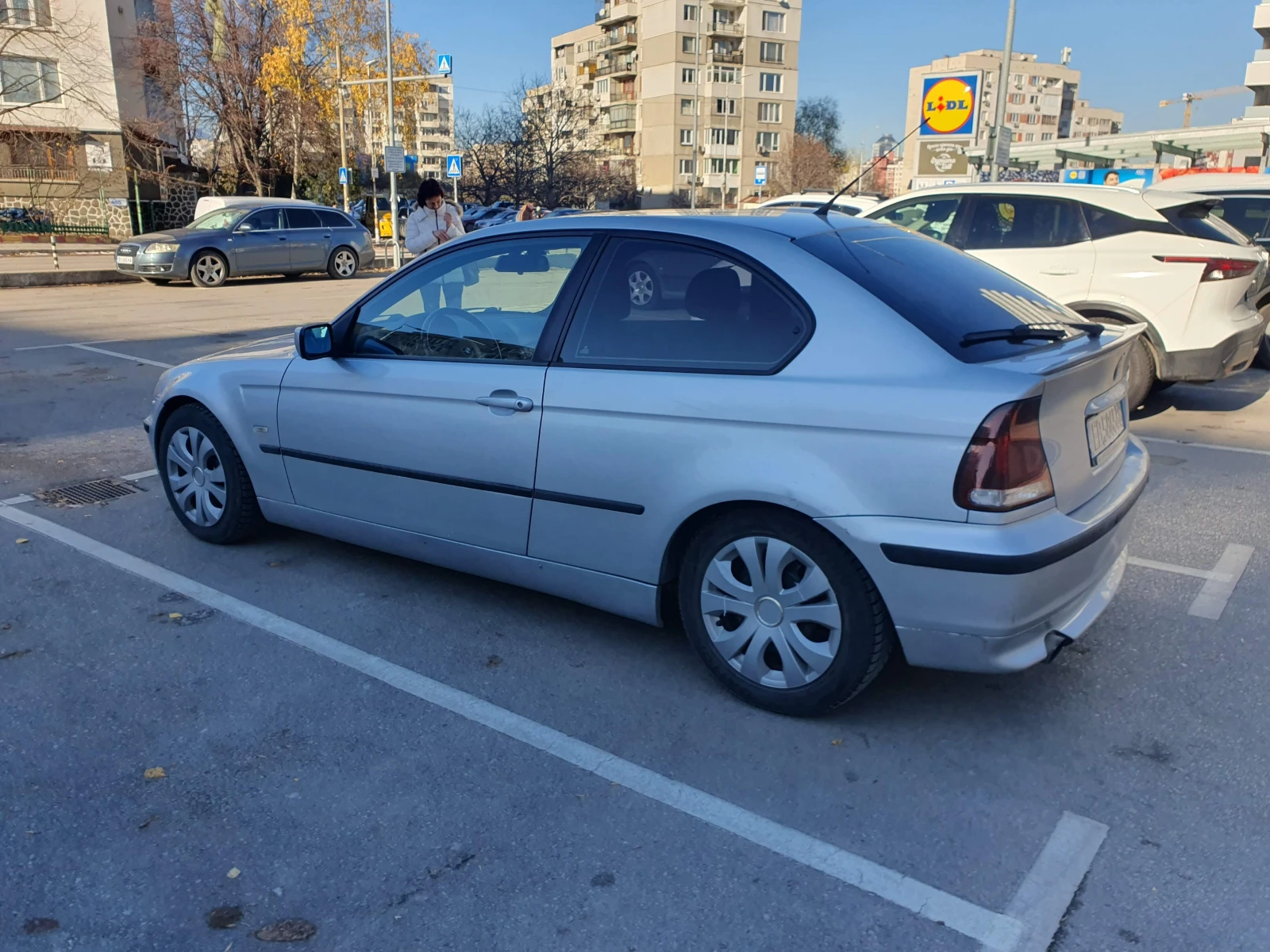 BMW 320 320d Compact - изображение 3