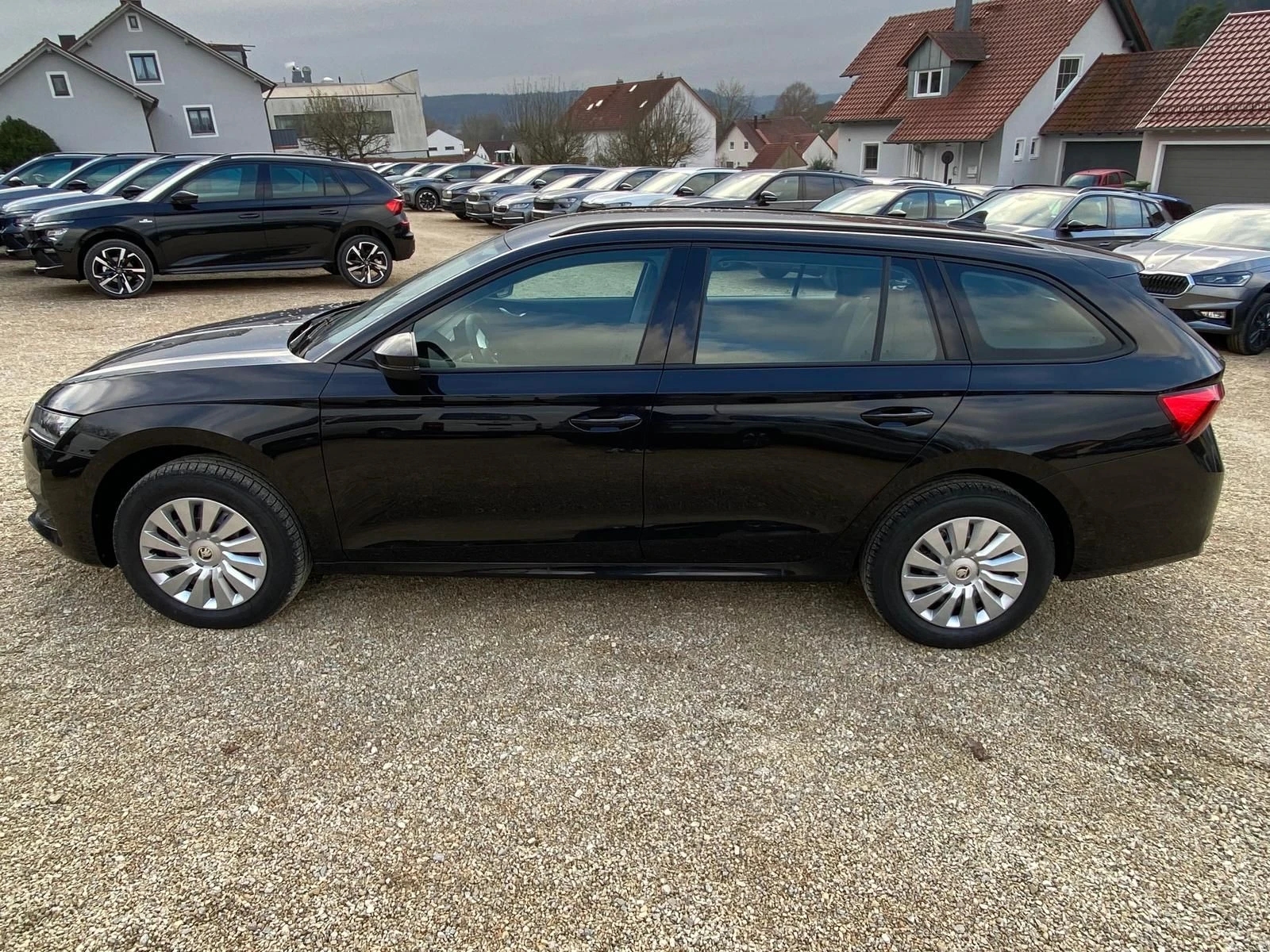 Skoda Octavia Combi 1.5 TSI Essence SmartLink  - изображение 3