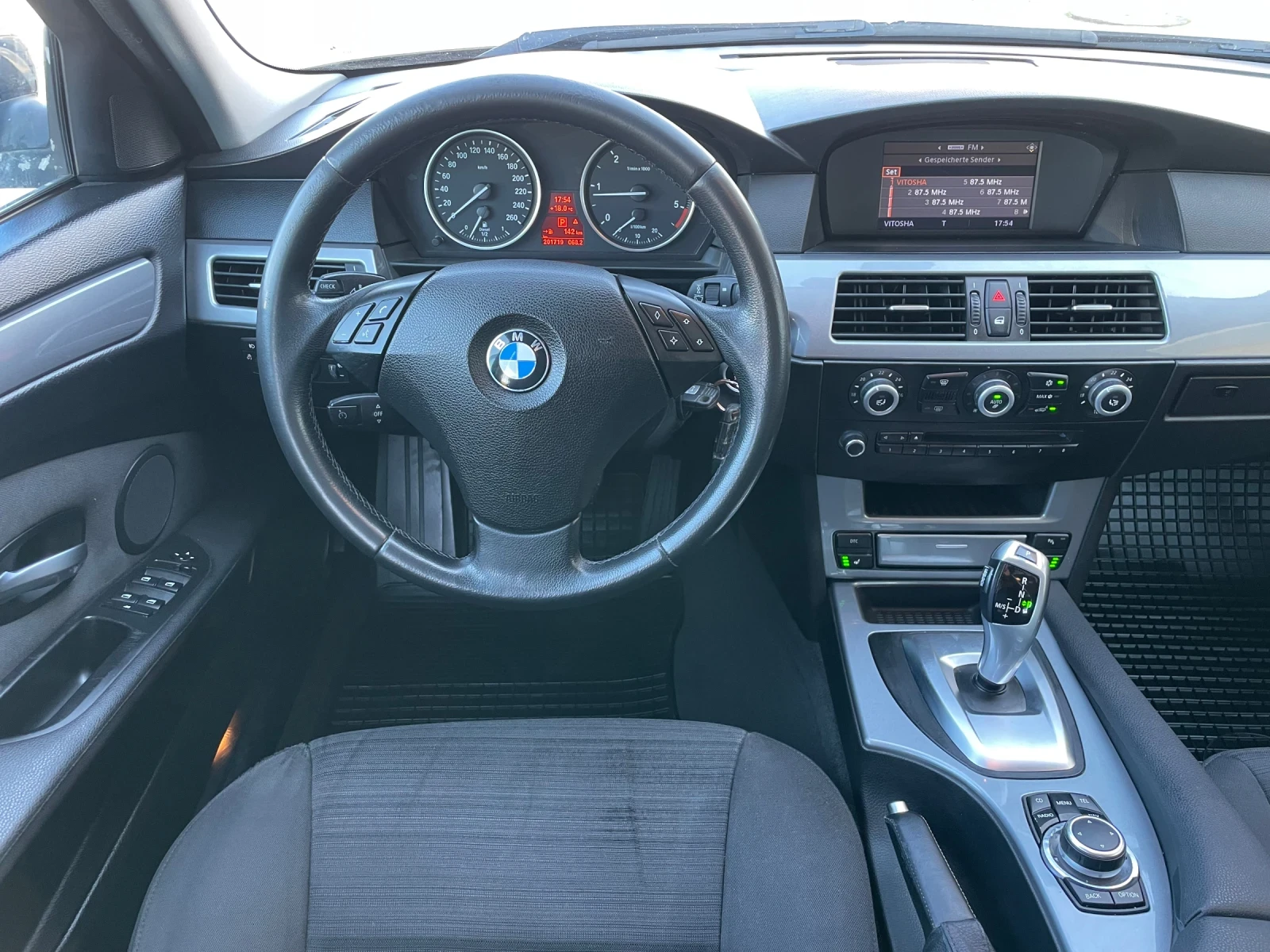 BMW 520 FACE 163к.с. ТОП СЪСТОЯНИЕ - изображение 10