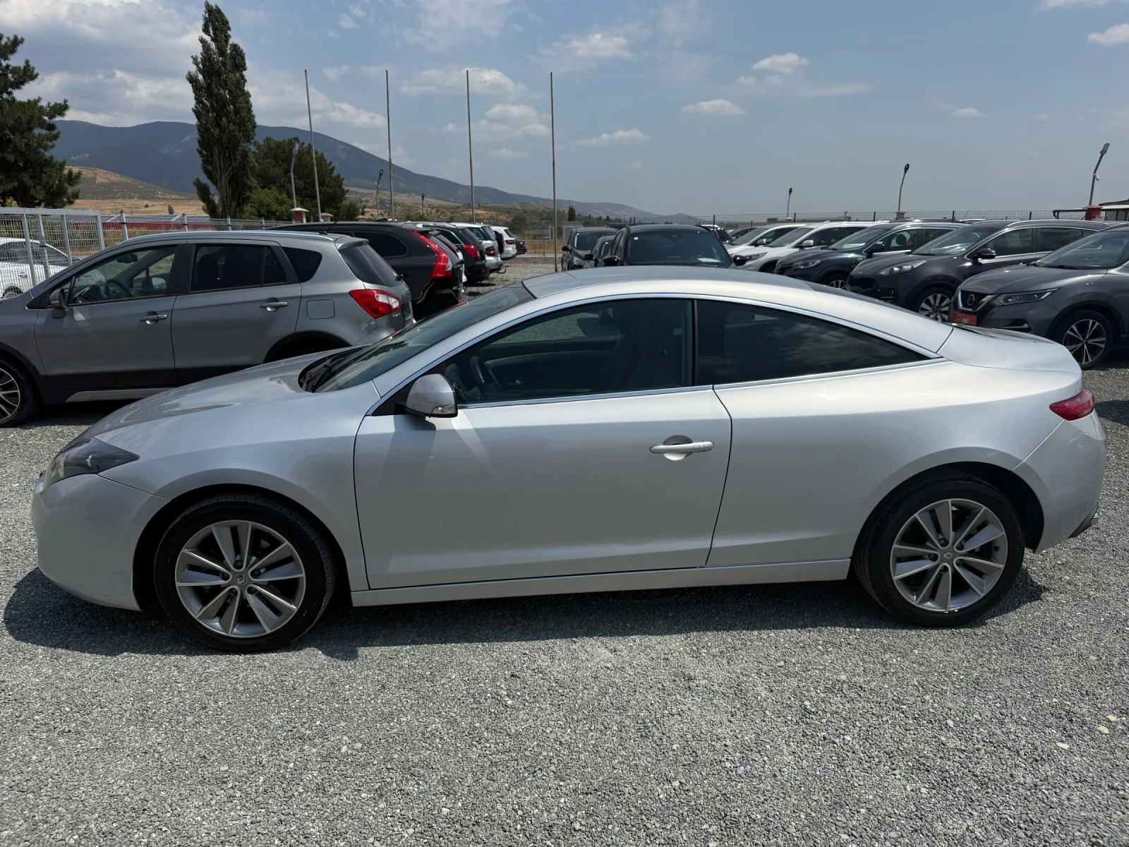 Renault Laguna Coupe (KATO НОВА) - изображение 10