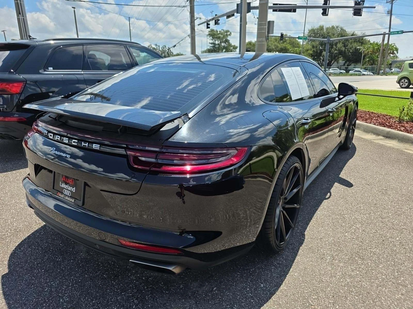 Porsche Panamera ФИКСИРАНА ЦЕНА ДО БГ! ВАКУУМ/BOSE/ПОДГРЕВИ - изображение 3