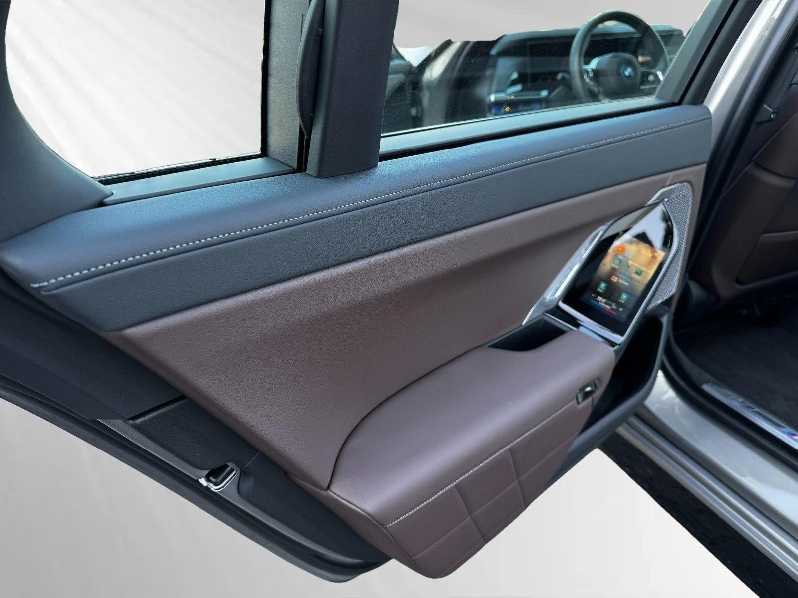 BMW i7 eDrive50/ M-SPORT/ HEAD UP/ PANO/ B&W/ 360/ | Mobile.bg   15