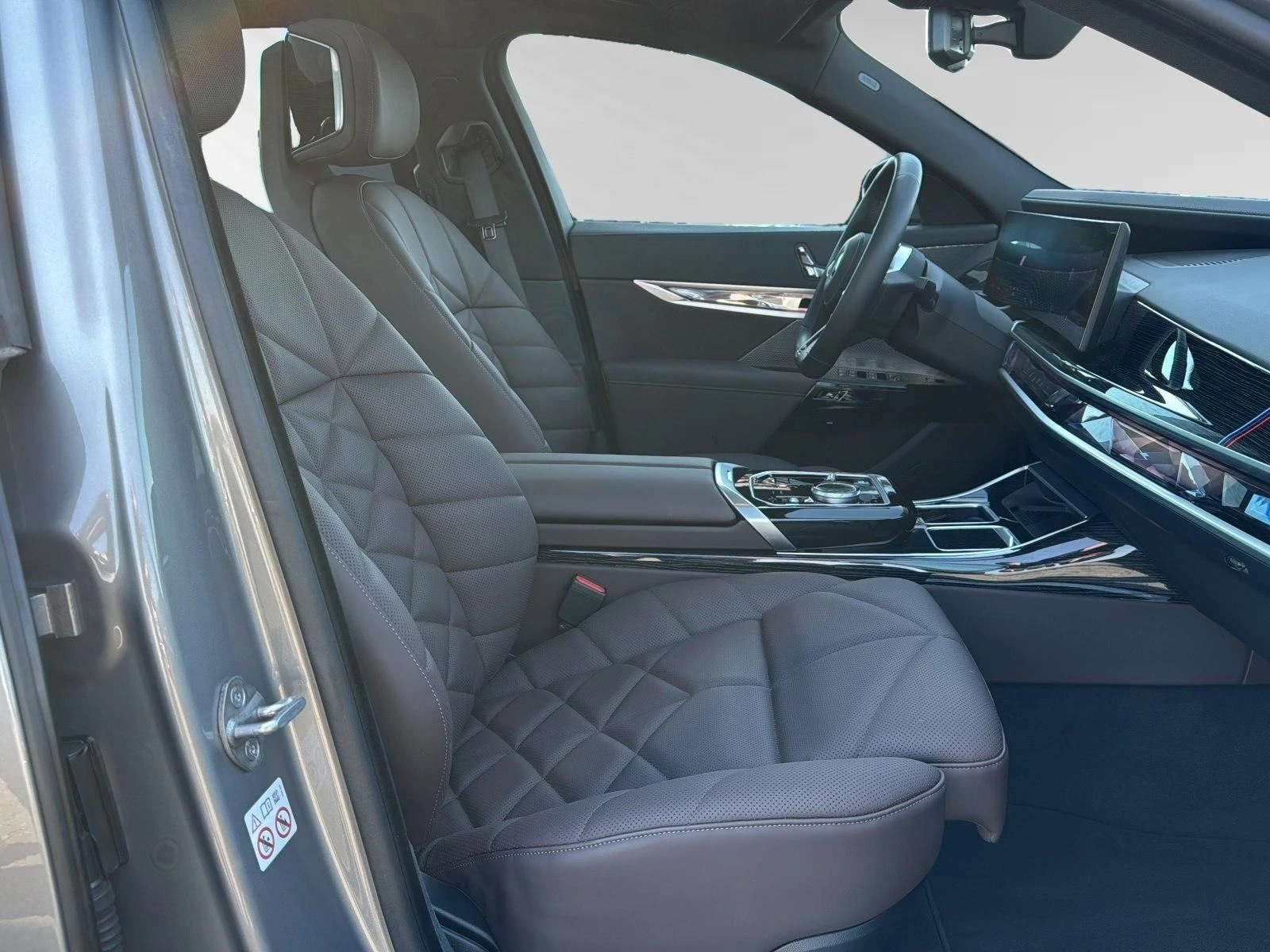BMW i7 eDrive50/ M-SPORT/ HEAD UP/ PANO/ B&W/ 360/ | Mobile.bg   13