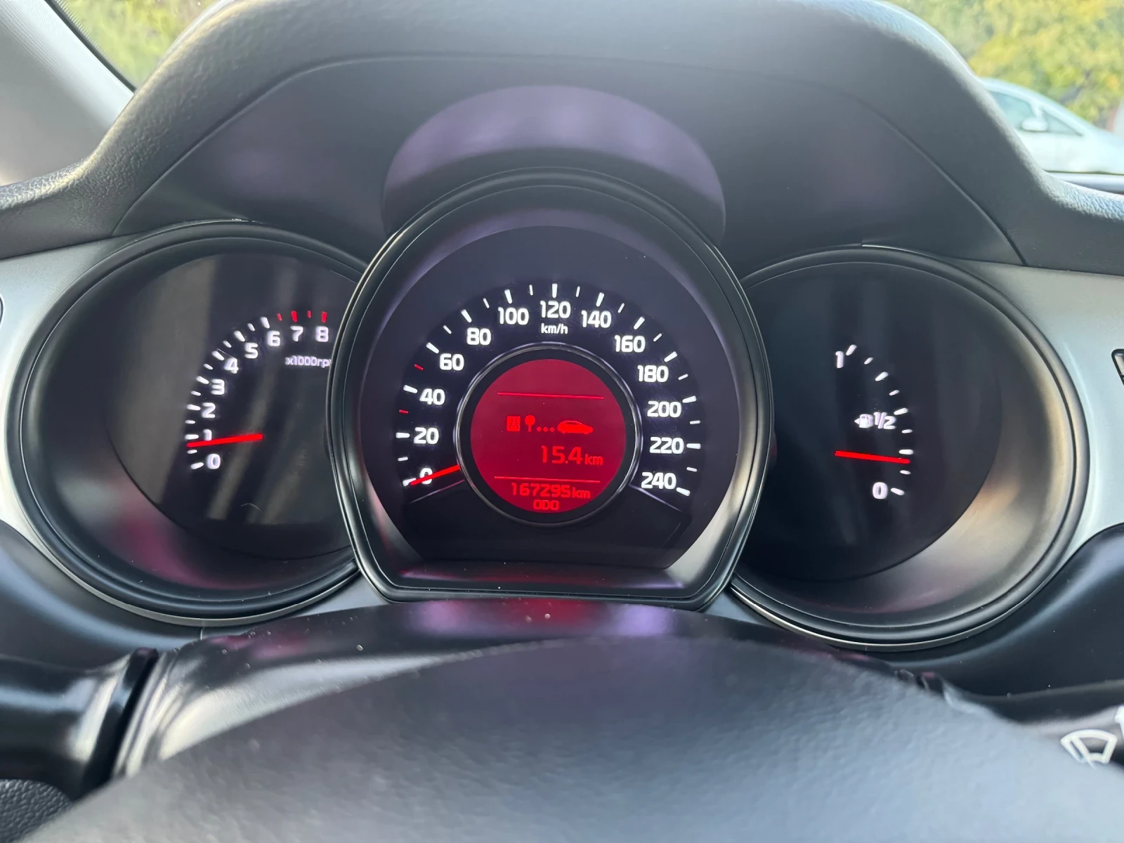Kia Ceed 1.4Бензин/Климатроник/Навигация/Камера/Euro 5b | Mobile.bg — изображение 12