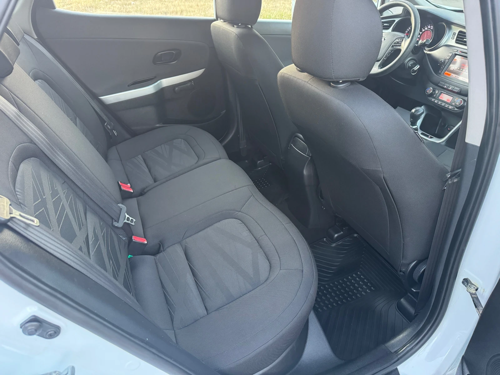 Kia Ceed 1.4Бензин/Климатроник/Навигация/Камера/Euro 5b - изображение 9
