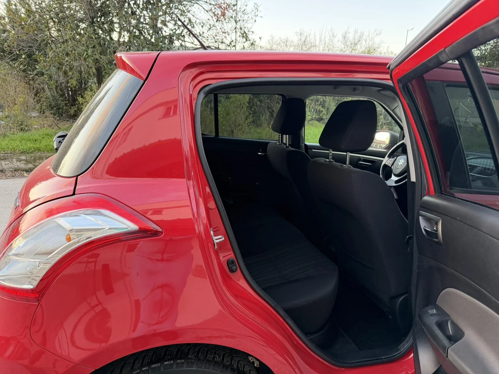 Suzuki Swift | Mobile.bg � ����������� 16