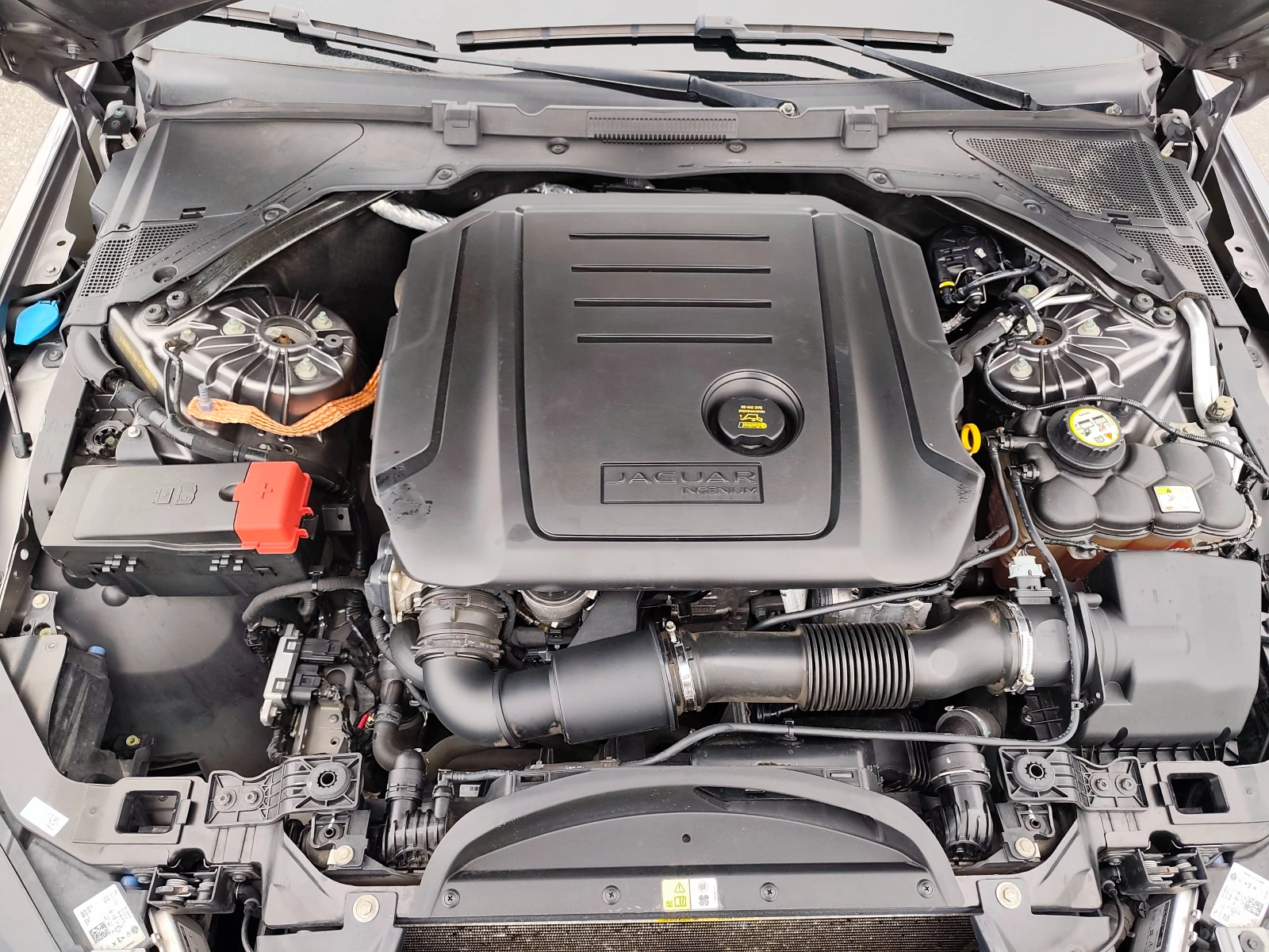 Jaguar XE 2.0D 180��. | Mobile.bg � ����������� 17