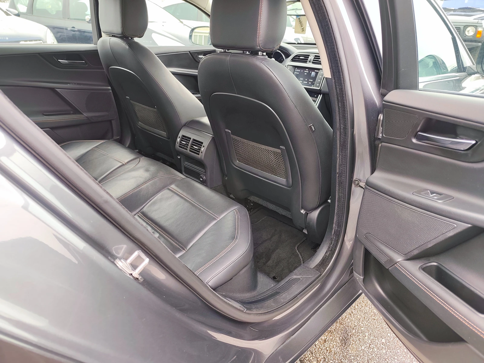 Jaguar XE 2.0D 180��. | Mobile.bg � ����������� 11