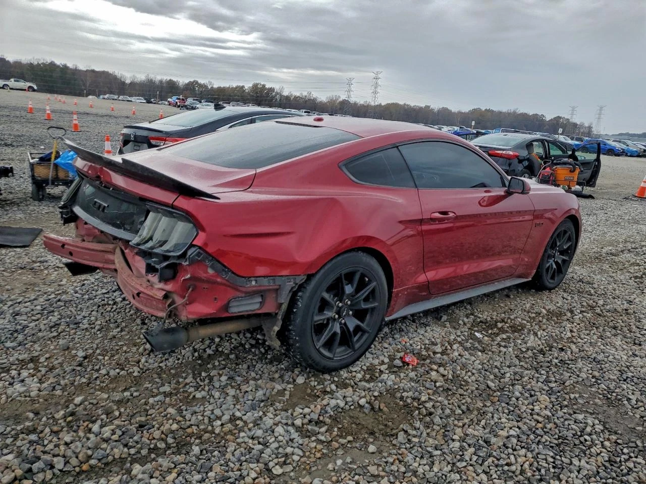 Ford Mustang 5.0 GT* КОЖА* NAVI* ОБДУХВАНЕ* ПОДГРЕВ*  - изображение 3