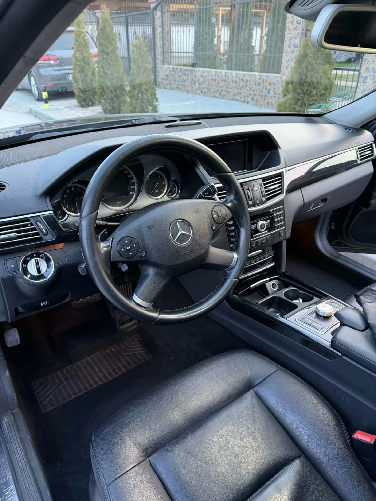 Mercedes-Benz E 350  - изображение 6