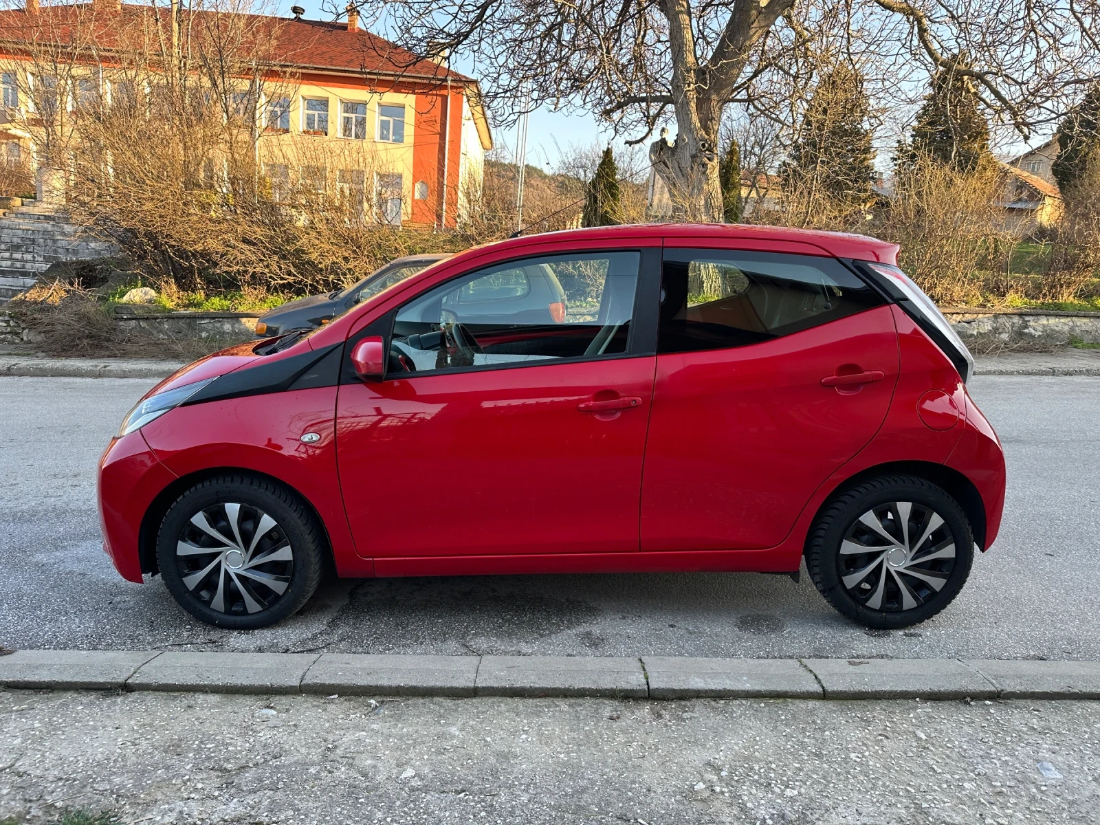 Toyota Aygo 1.0i* * * TOP* * * , снимка 3 - Автомобили и джипове - 53799278